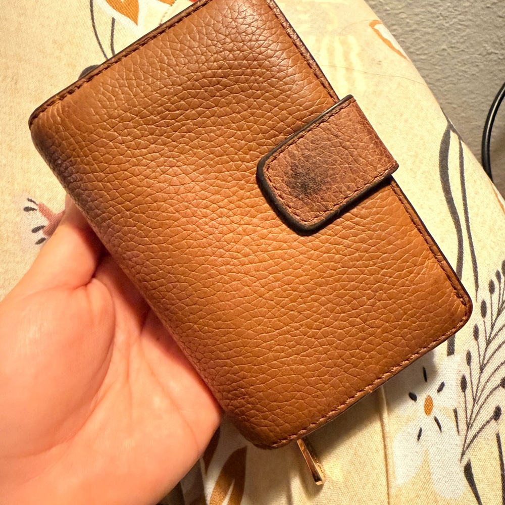 Michael Kors Brown Leather Card Holder - Picture 4 of 16